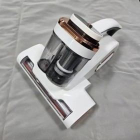 مكنسة كهربائية لا سلكية لإزالة العث